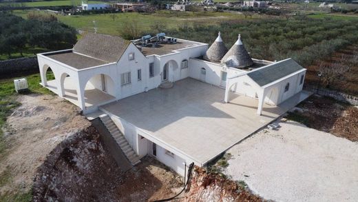 Köy evi Martina Franca, Taranto ilçesinde