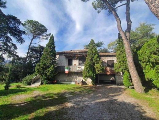 Villa in Calolziocorte, Provincia di Lecco