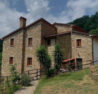 Casa de campo en Serravalle Pistoiese, Provincia di Pistoia