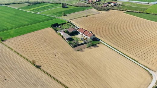 Country House in Cumiana, Turin