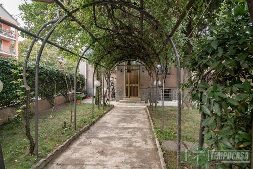 Villa in Sesto San Giovanni, Mailand
