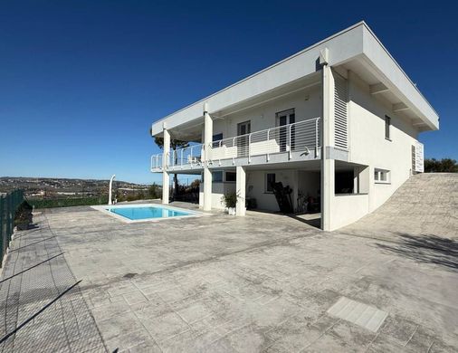 Villa - Montesilvano, Provincia di Pescara