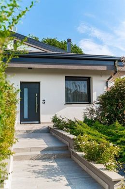 빌라 / Cerese, Provincia di Mantova