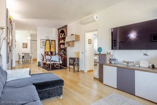 아파트 / 밀라노, Città metropolitana di Milano