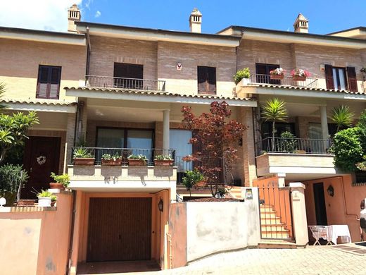 Terraced house in Porto San Giorgio, Province of Fermo