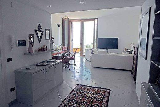 Apartamento - Arenzano, Génova