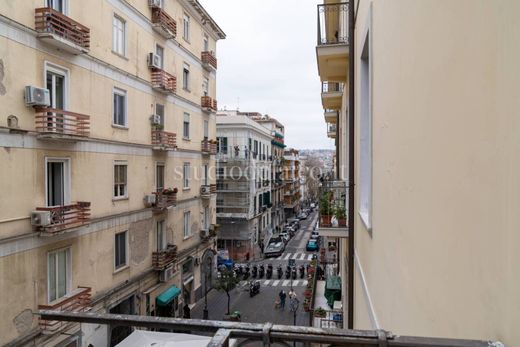 Piso / Apartamento en Nápoles, Napoles