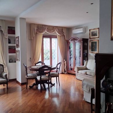 Appartement in Napels, Napoli