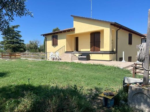 Villa in Budrio, Bologna