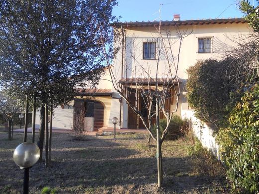 Country House in Montespertoli, Florence