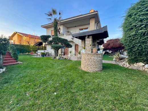 Villa a Bonate Sopra, Bergamo