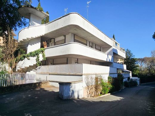 Villa in Rome, Latium