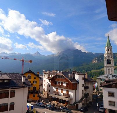 Appartamento a Cortina d'Ampezzo, Belluno