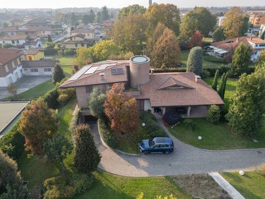 Villa in Vimercate, Provincia di Monza e della Brianza