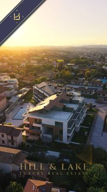 Apartment in Desenzano del Garda, Provincia di Brescia