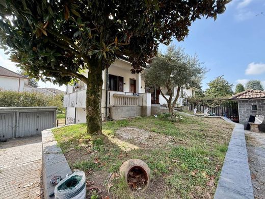 Villa in Assago, Città metropolitana di Milano