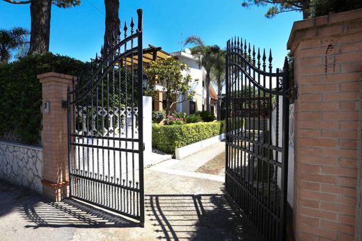 Villa in Terracina, Provincia di Latina