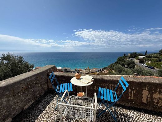 Maison de luxe à Finale Ligure, Savone