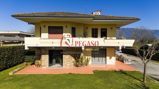 Вилла, Капаннори, Provincia di Lucca