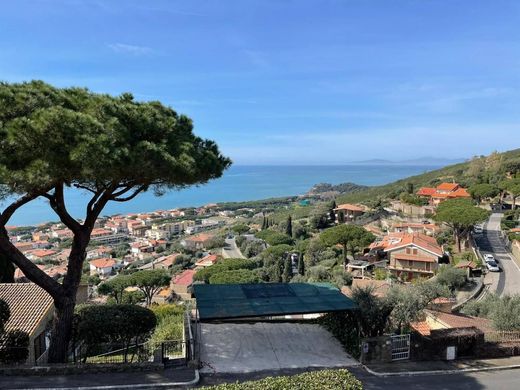 Castiglione della Pescaia, Provincia di Grossetoのアパートメント