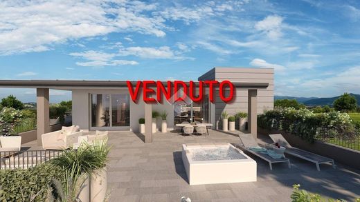 ‏דירת פנטהאוז ב  Torre Boldone, Provincia di Bergamo