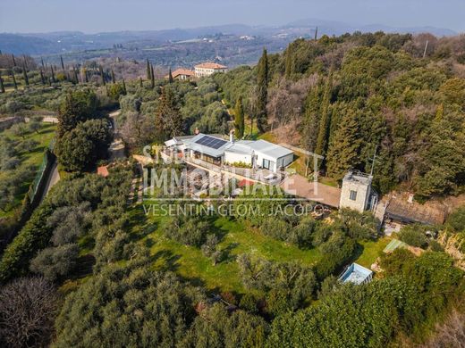 Villa en Verona, Provincia di Verona