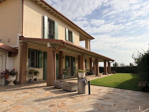 Villa in Castelverde, Provincia di Cremona