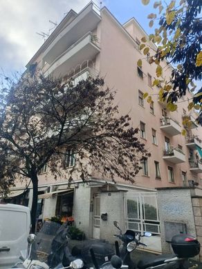 阁楼  罗马市, 罗马省