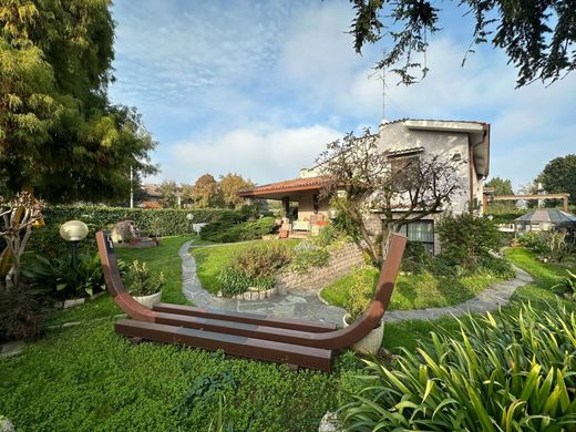 别墅  Trezzano sul Naviglio, 米兰省