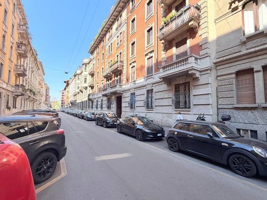 Appartamento a Milano, Lombardia