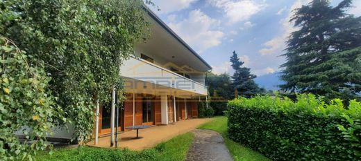 Villa a Galbiate, Lecco