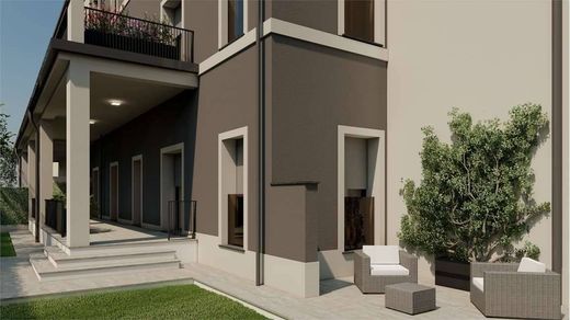 Treviglio, Provincia di Bergamoのアパートメント