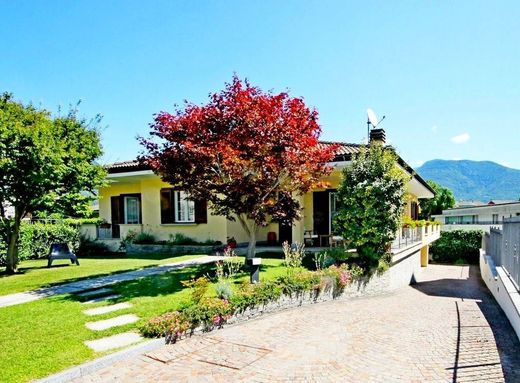 Villa - Domodossola, Verbania