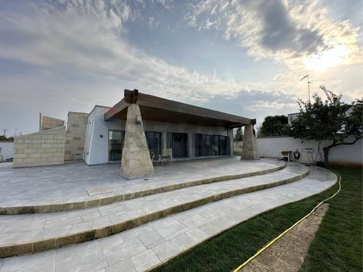 Villa in Melendugno, Provincia di Lecce