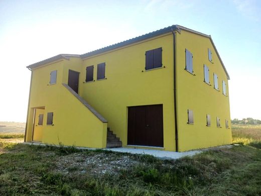 Country House in Cingoli, Provincia di Macerata