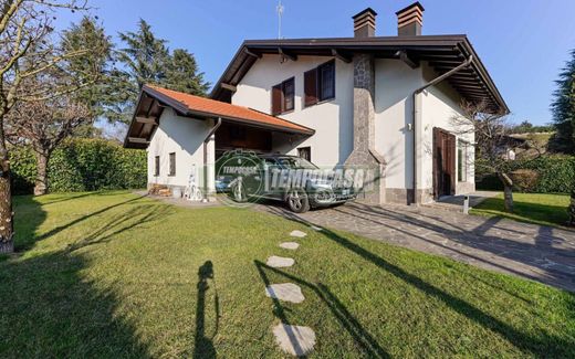 Villa en Carnate, Provincia di Monza e della Brianza