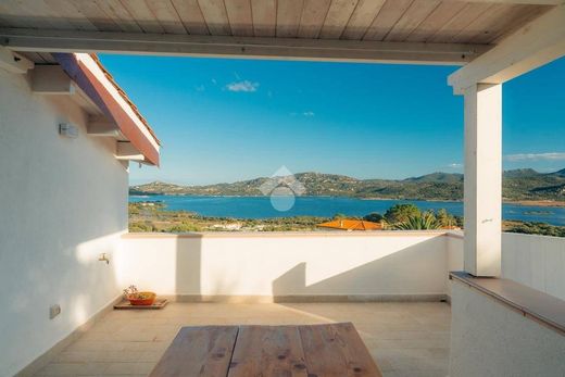 Villa in Cugnana Verde, Provincia di Sassari