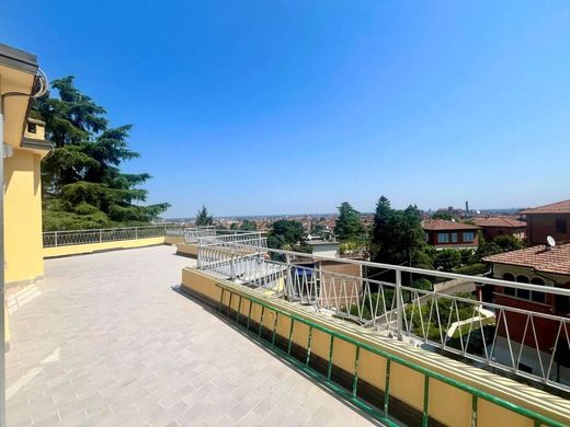 Apartment in Bologna, Emilia-Romagna