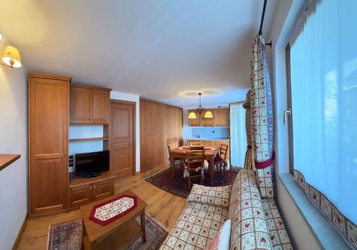 Valtournenche, Valle d'Aostaのアパートメント