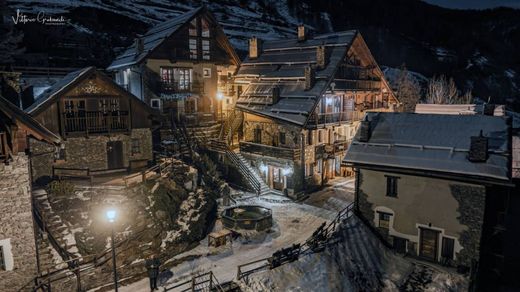 Chalet in Sauze di Cesana, Turin