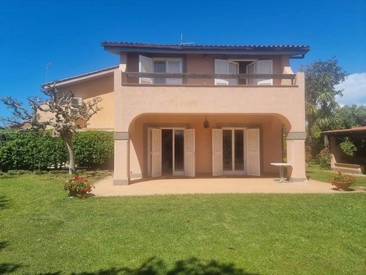 Вилла, Ладисполи, Рим