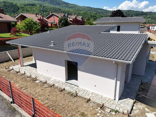 Villa in Mesenzana, Provincia di Varese