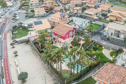 Villa in Aci Sant'Antonio, Catania