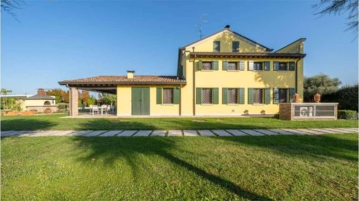 Villa in Novi di Modena, Provincia di Modena