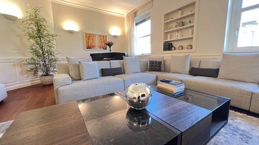 Appartamento a Milano, Lombardia