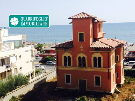 Villa in Rome, Latium