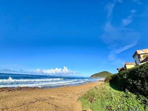 Villa a Castellabate, Salerno