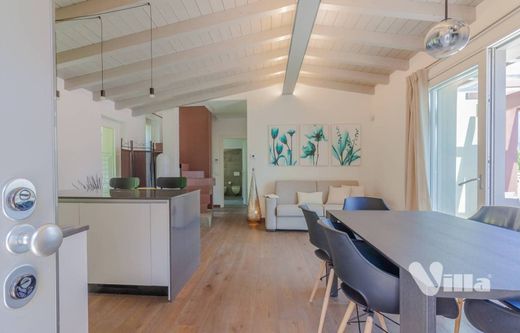 Piso / Apartamento en Vassena, Provincia di Lecco