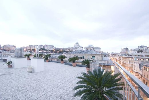 Penthouse Cenova, Genova ilçesinde