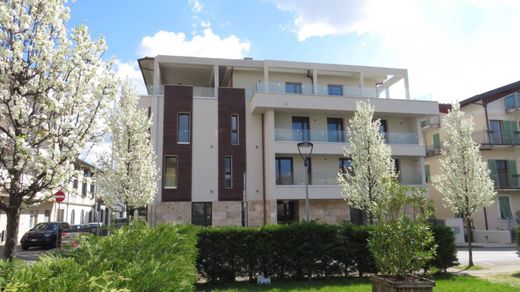 Appartement in Montecatini Terme, Provincia di Pistoia